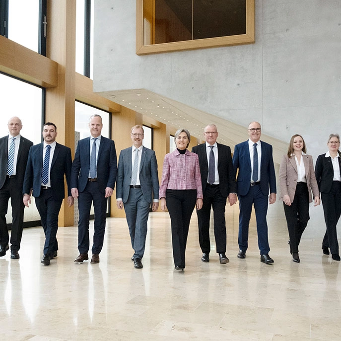Regierungsrat des Kantons Zug mit Landschreiber und stellvertretenden Landschreiberin, Legislaturperiode 2023 bis 2026