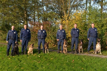 Polizeihundeführer der Zuger Polizei