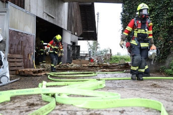Feuerwehreinsatz wegen Schwelbrand in Scheune