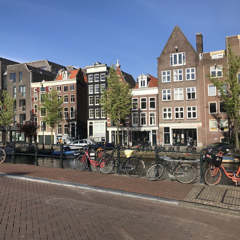 2 Amsterdam