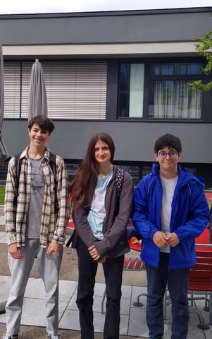 Medaillen für hervorragende Leistungen der Schüler/innen der Kantonsschule Menzingen am Finale des Informatik-Bibers an der ETH Medaillen für hervorragende Leistungen der Schüler/innen der Kantonsschule Menzingen am Finale des Informatik-Bibers an der ETH
