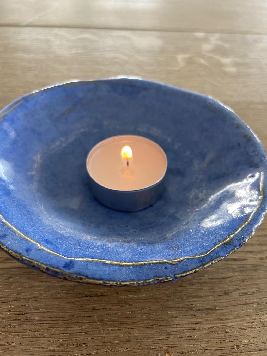 UG: Etwas, das sich bewegt, aber nicht lebt