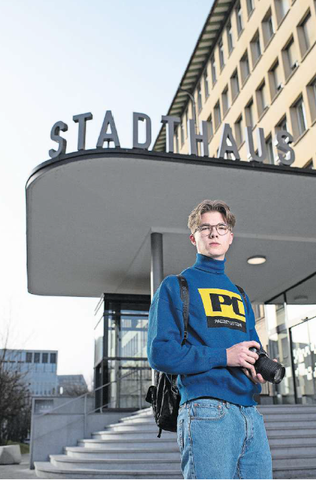 Jann Langhans hat als Maturaarbeit einen Dokumentarfilm über das Stadtraumkonzept 2050 gedreht Jann Langhans hat als Maturaarbeit einen Dokumentarfilm über das Stadtraumkonzept 2050 gedreht
