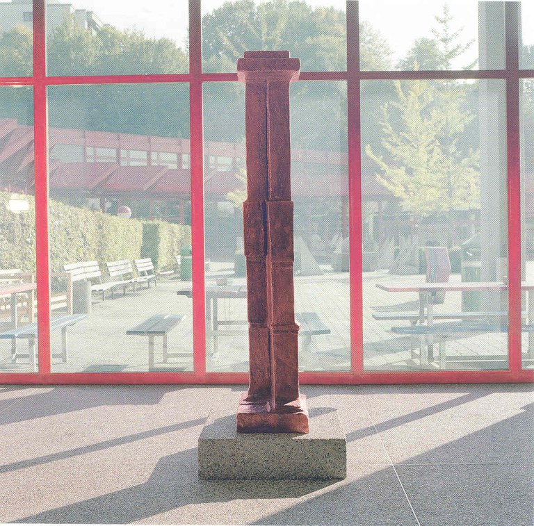 Fritz Wotruba - Grosse stehende Figur / Junger König, Bronze - Eingangshalle