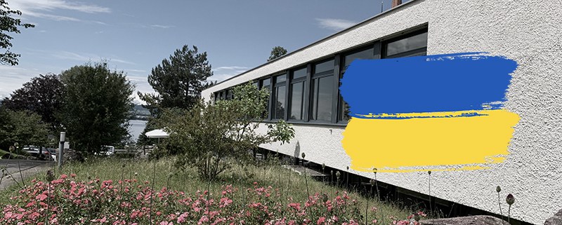 PH Zug mit Ukraine Flagge