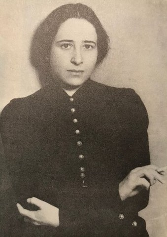 Hannah Arendt, unbekannter Fotograf, Wiki Commons