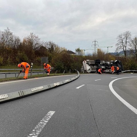 LKW seitlich