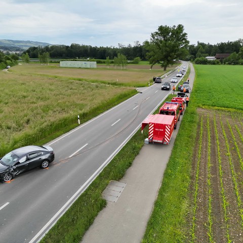 MM064_Hünenberg_Erheblich verletzte Person und hoher Sachschaden