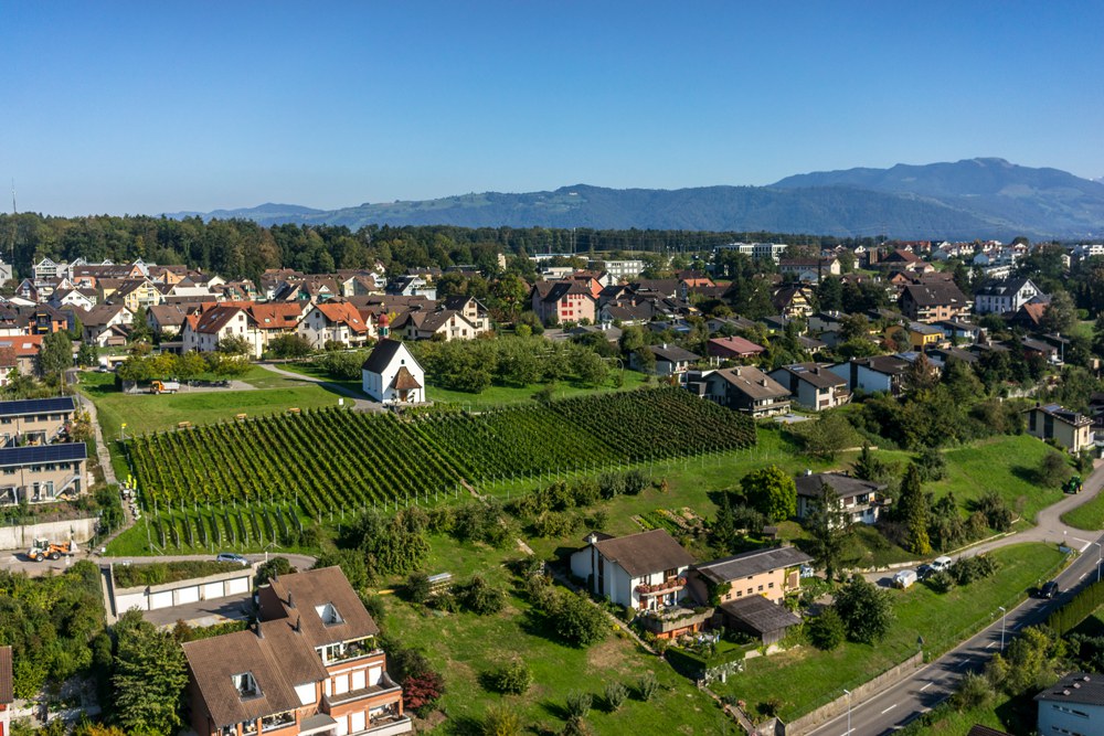 Luftbild Richtung Weinrebenkapelle