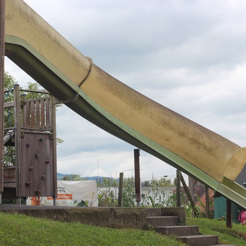 Spielplatz Schulhaus Ehret A