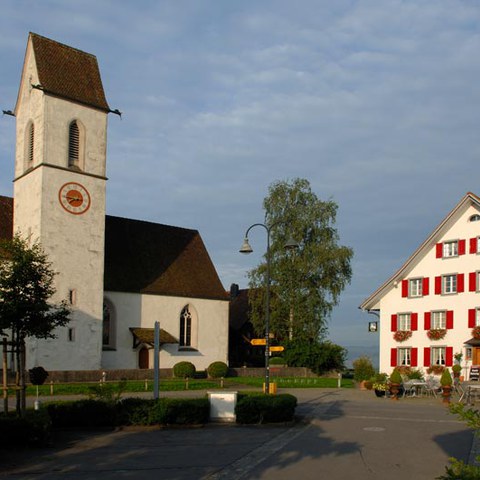 Kirchen in Hünenberg - St. Wolfgang