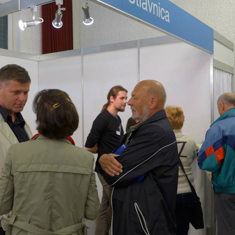 Reges Publikumsinteresse am Stand der Partnergemeinden