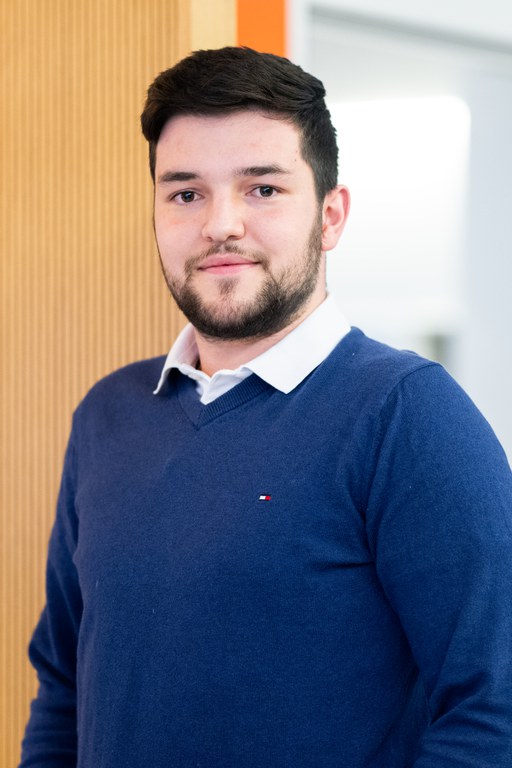 Gügler James Gügler James