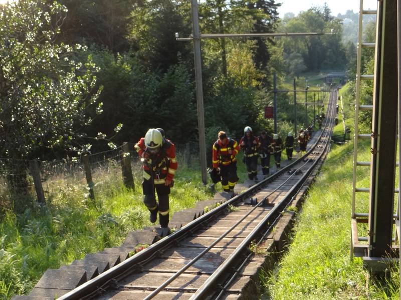 Atemschützler auf den letzten Metern.