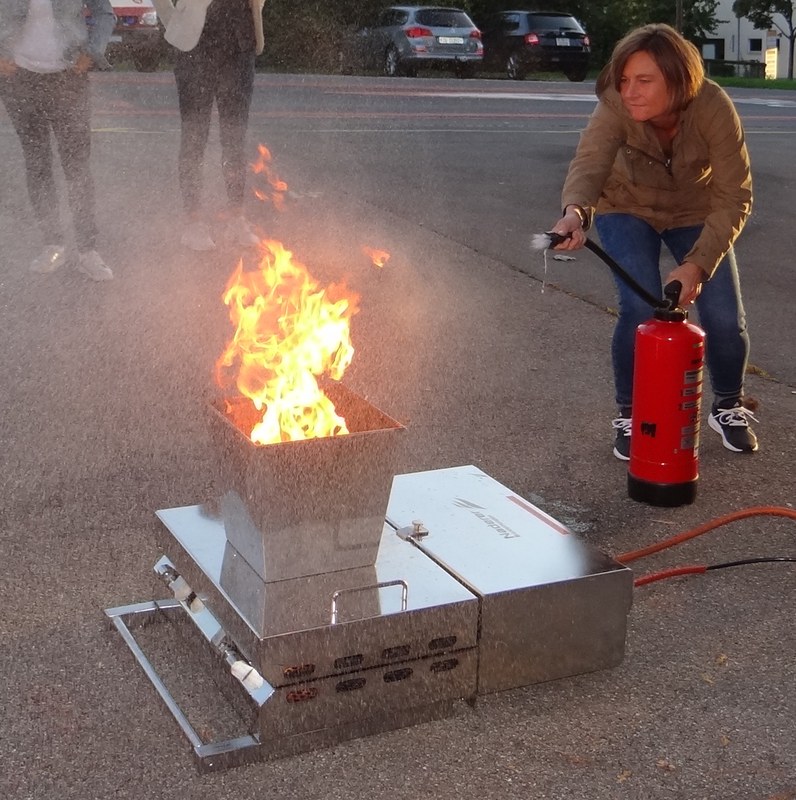 Handhabung Feuerlöscher