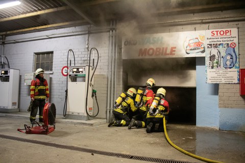 Nr.58 / Brand, Rauch Gebäude an der Bahnhofstrasse