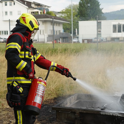 2023-06-26_Übung allg. Feuerwehrdienst_tst_008.jpg