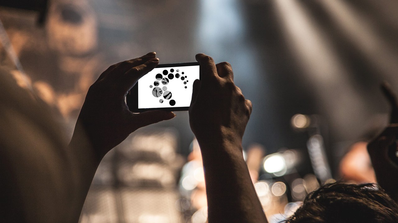 Jugendliche dokumentieren heute ihren Alltag intensiv mit Smartphones.