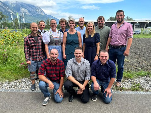 Diplomfeier MeisterlandwirtIn Gruppe.jpeg Diplomfeier MeisterlandwirtIn Gruppe.jpeg