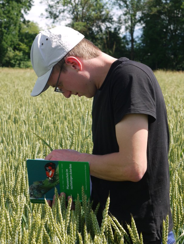 Berufsbildner bei der Ausbildung